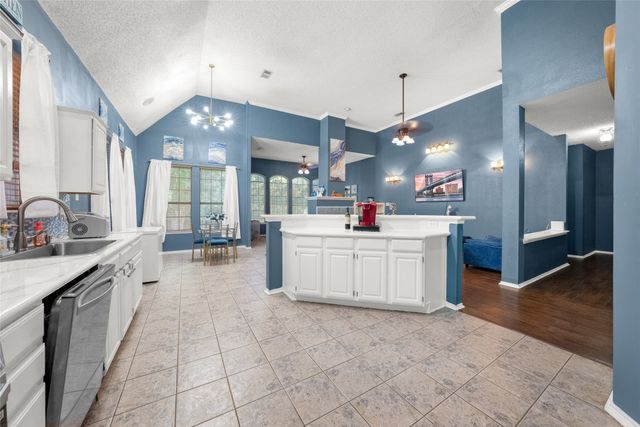 1024 Wildflower Lane, Mesquite, TX 75149