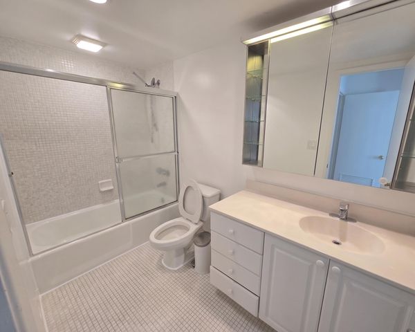 19390 Collins Avenue 1622, Sunny Isles Beach, FL 33160