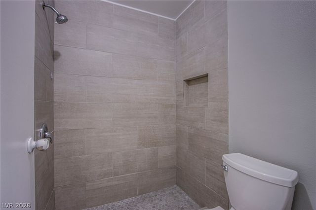 2456 Paradise Village Way, Las Vegas, NV 89120