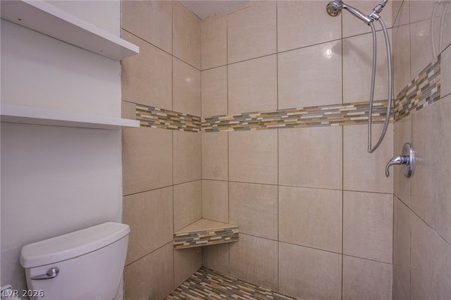2456 Paradise Village Way, Las Vegas, NV 89120