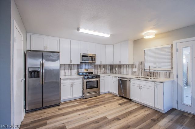 2456 Paradise Village Way, Las Vegas, NV 89120
