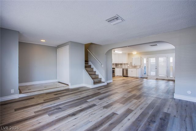 2456 Paradise Village Way, Las Vegas, NV 89120