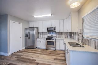 2456 Paradise Village Way, Las Vegas, NV 89120