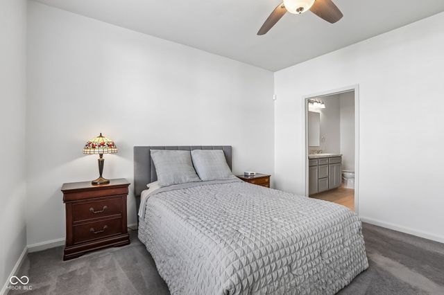 13456 Ravenswood Trail, Fishers, IN 46037