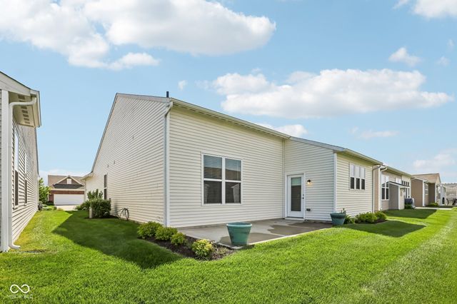 13456 Ravenswood Trail, Fishers, IN 46037