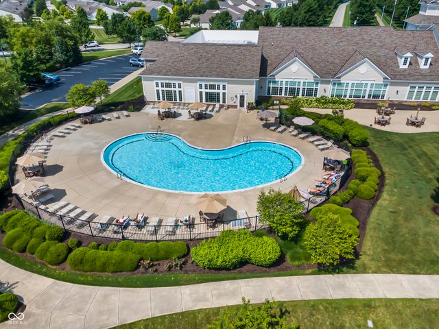 13456 Ravenswood Trail, Fishers, IN 46037