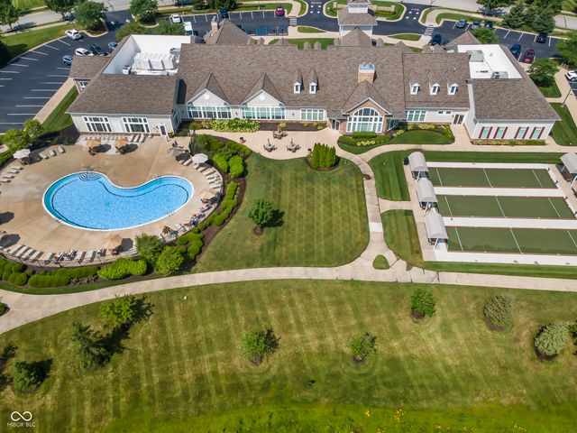 13456 Ravenswood Trail, Fishers, IN 46037