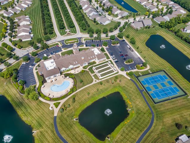 13456 Ravenswood Trail, Fishers, IN 46037