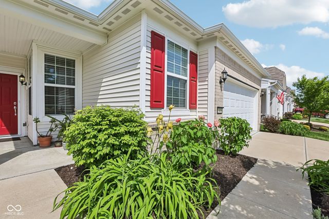13456 Ravenswood Trail, Fishers, IN 46037