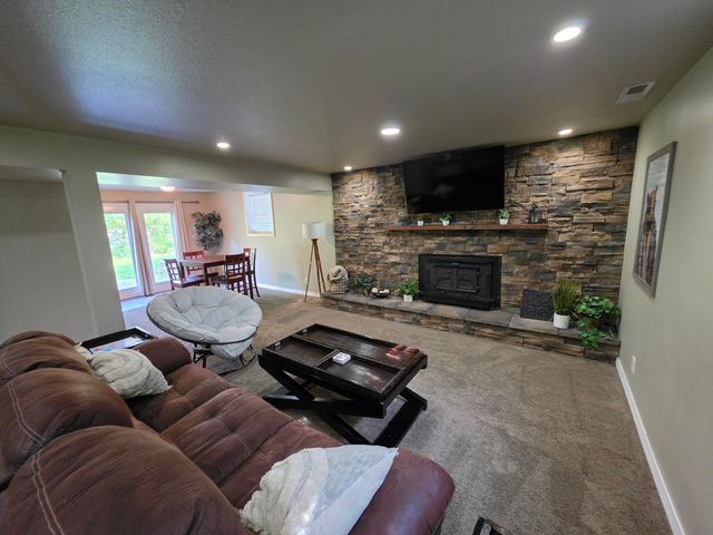 4712 W GEORGETOWN DR, Columbia, MO 65203
