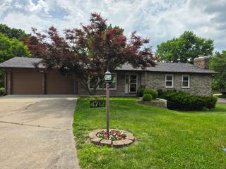 4712 W GEORGETOWN DR, Columbia, MO 65203