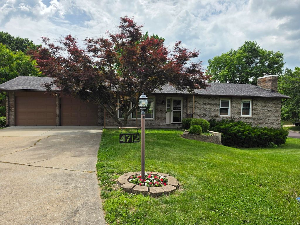 4712 W GEORGETOWN DR, Columbia, MO 65203