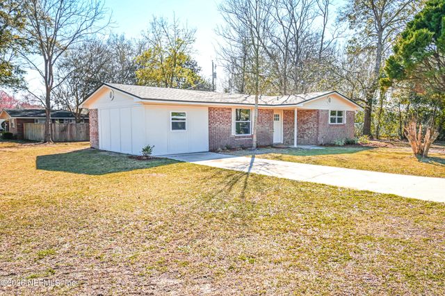 406 BARBARA Circle, Macclenny, FL 32063