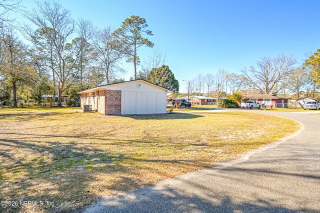 406 BARBARA Circle, Macclenny, FL 32063