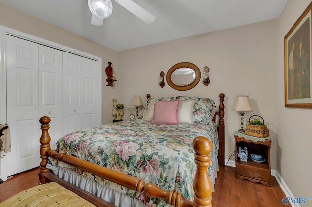 352 J B Hawkins Road, Gurley, AL 35748