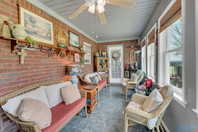 352 J B Hawkins Road, Gurley, AL 35748