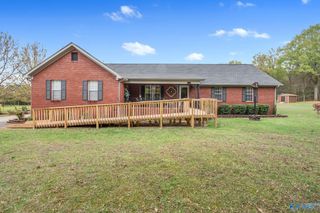 352 J B Hawkins Road, Gurley, AL 35748