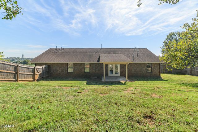 2115 Bradley Lane, Sevierville, TN 37876