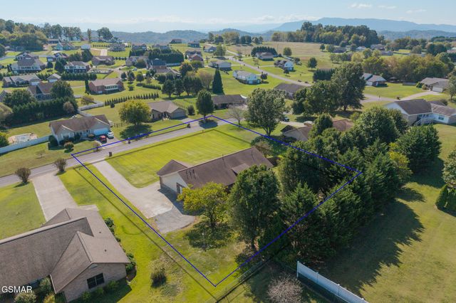 2115 Bradley Lane, Sevierville, TN 37876