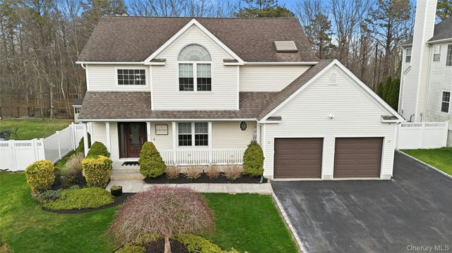 57 Beechwood Drive, Manorville, NY 11949