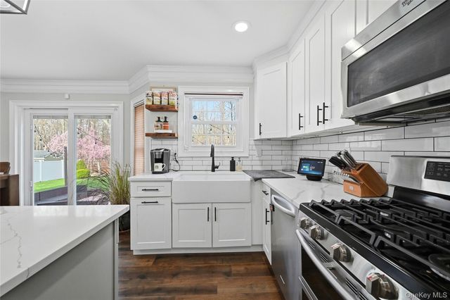 57 Beechwood Drive, Manorville, NY 11949