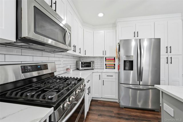 57 Beechwood Drive, Manorville, NY 11949