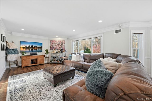 57 Beechwood Drive, Manorville, NY 11949