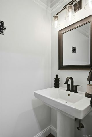 57 Beechwood Drive, Manorville, NY 11949