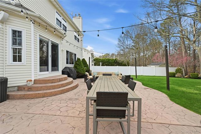 57 Beechwood Drive, Manorville, NY 11949