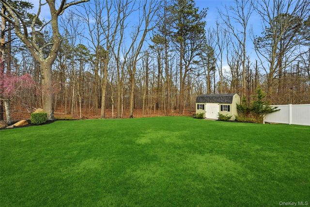 57 Beechwood Drive, Manorville, NY 11949