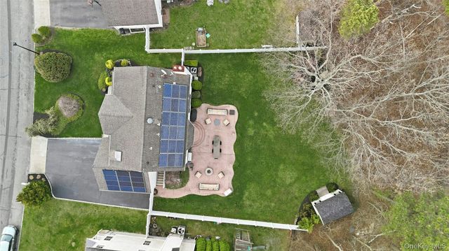 57 Beechwood Drive, Manorville, NY 11949