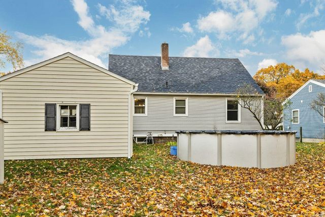 16 Seneca Avenue, Essex Junction, VT 05452