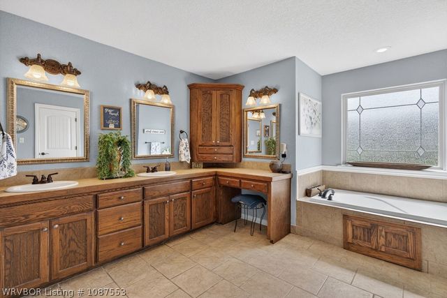 313 Stone Mountain Loop, Alma, AR 72921