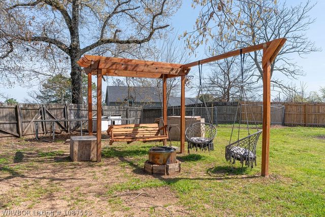 313 Stone Mountain Loop, Alma, AR 72921