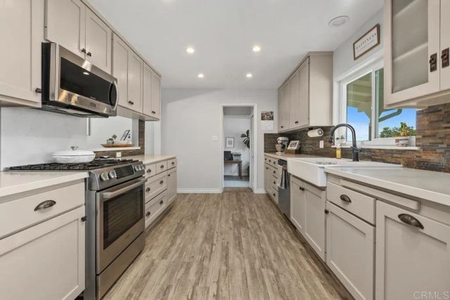 2194 Foothill Drive, Vista, CA 92084