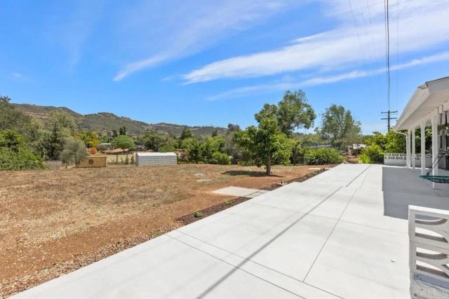 2194 Foothill Drive, Vista, CA 92084