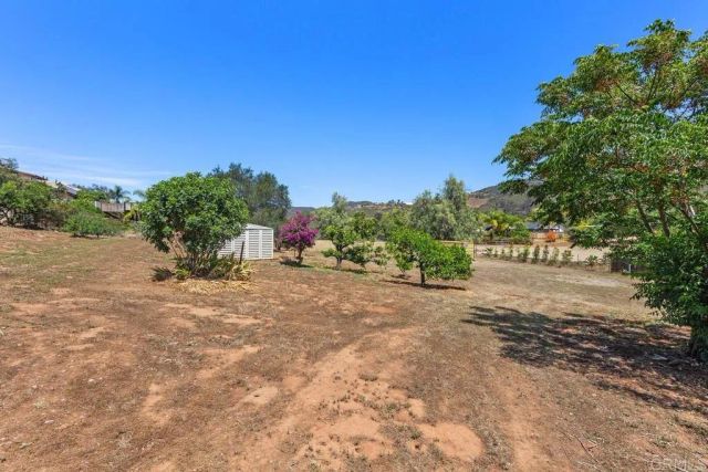 2194 Foothill Drive, Vista, CA 92084