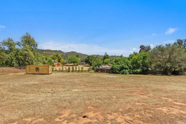 2194 Foothill Drive, Vista, CA 92084