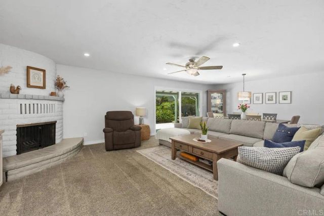 2194 Foothill Drive, Vista, CA 92084