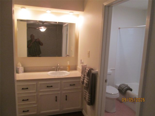 1115 Reseda Drive, Houston, TX 77062