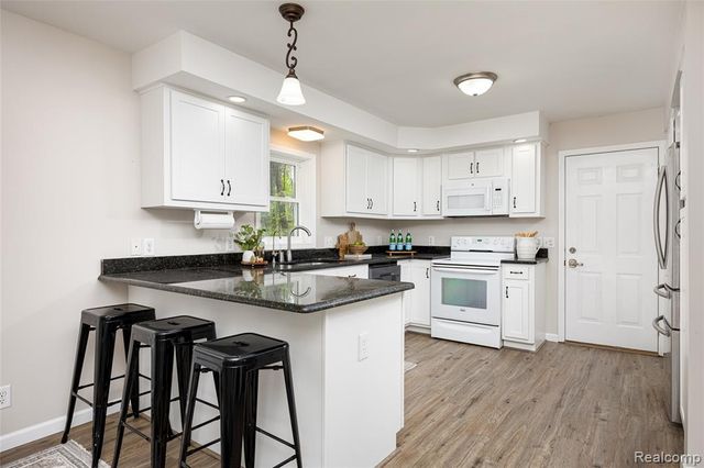 8470 Merrill Road, Whitmore Lake, MI 48189