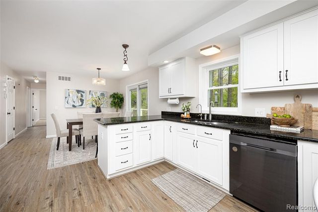 8470 Merrill Road, Whitmore Lake, MI 48189