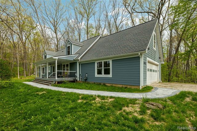 8470 Merrill Road, Whitmore Lake, MI 48189