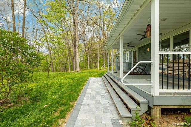 8470 Merrill Road, Whitmore Lake, MI 48189