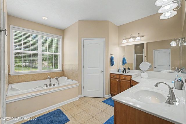 8980 Kerri Ruth Road, Hernando, MS 38632