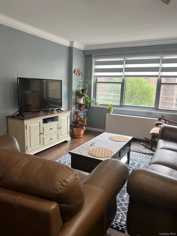 17520 Wexford Terrace 4J, Jamaica Estates, NY 11432 — photo 4