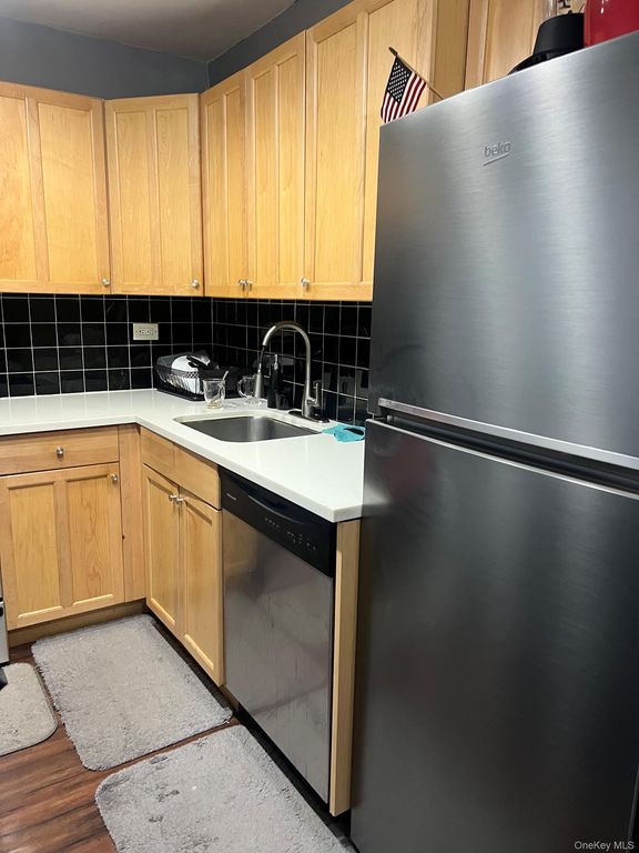 17520 Wexford Terrace 4J, Jamaica Estates, NY 11432 — photo 5