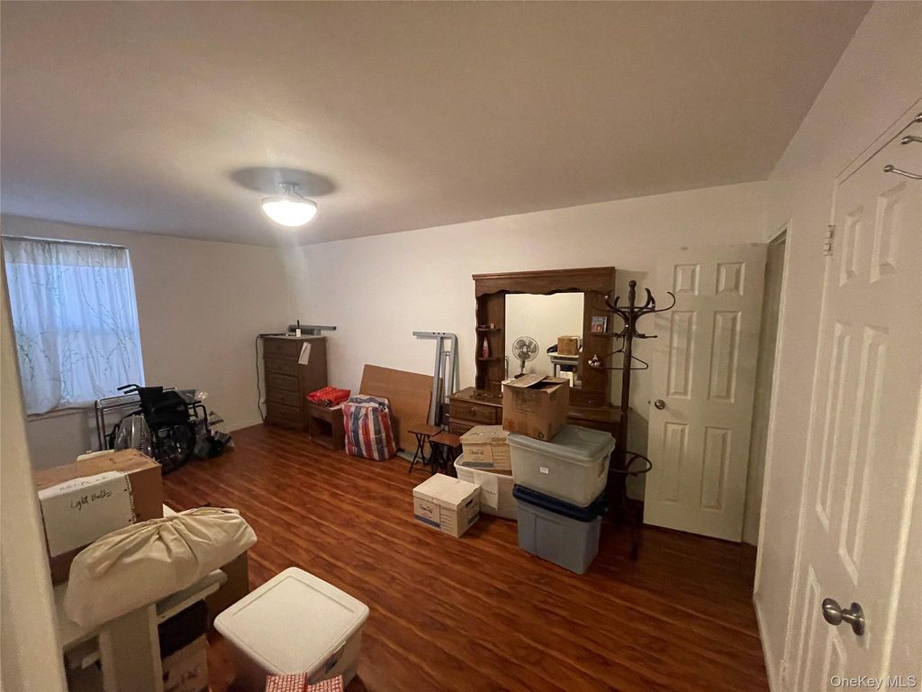 8425 Elmhurst Avenue 2S, Elmhurst, NY 11373 — photo 4