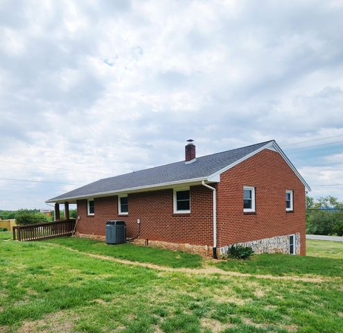 3829 Old Franklin Turnpike, Glade Hill, VA 24092