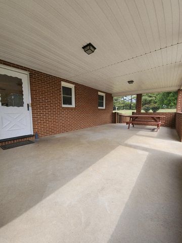 3829 Old Franklin Turnpike, Glade Hill, VA 24092